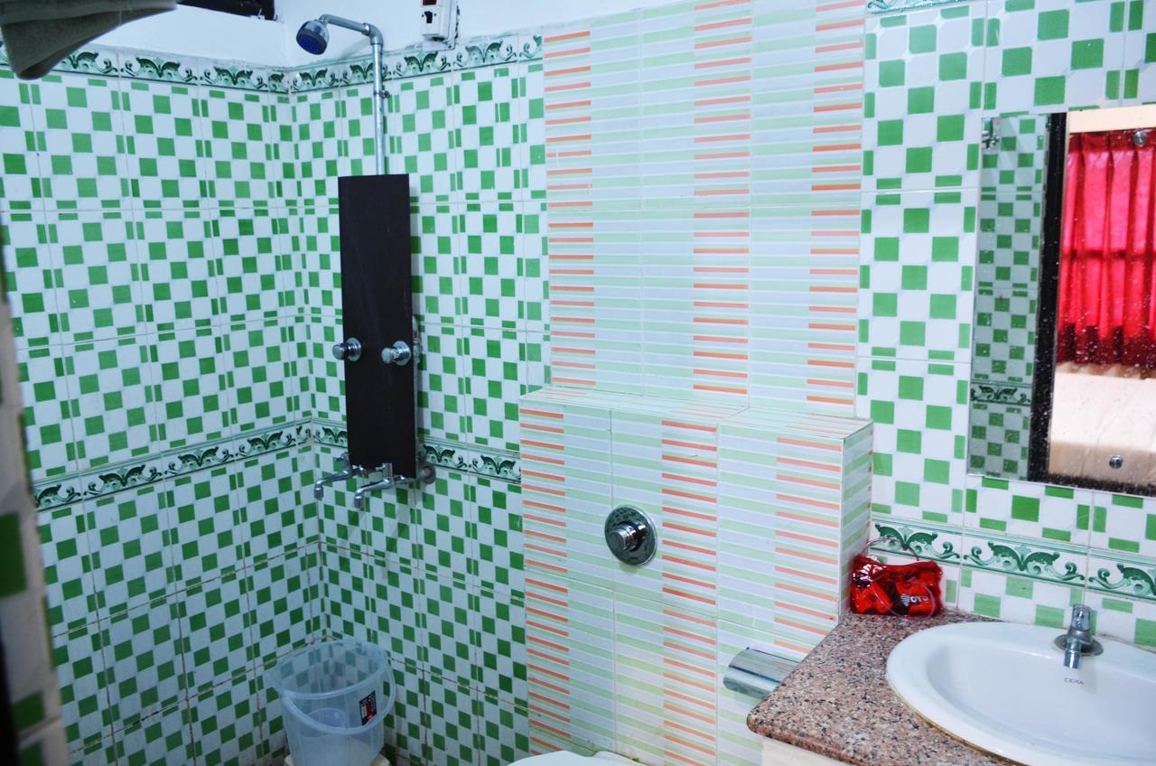 ホテル Oyo 5884 Amante Chandīgarh エクステリア 写真